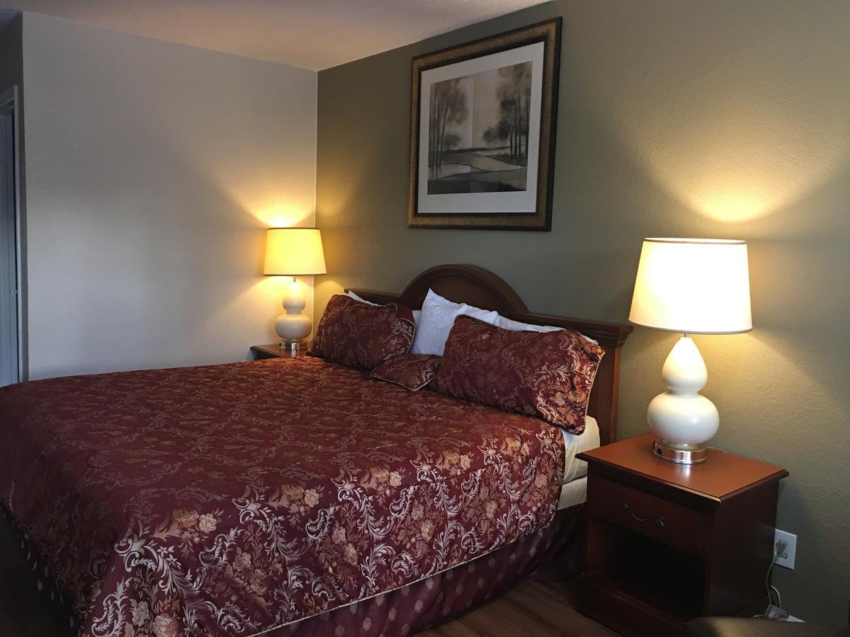Durham Skyland Inn エクステリア 写真
