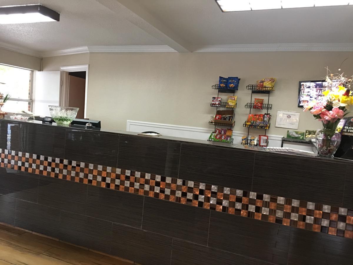 Durham Skyland Inn エクステリア 写真