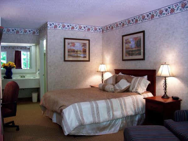 Durham Skyland Inn エクステリア 写真